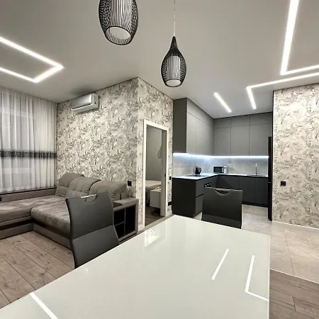Apartment Kador 171 *
